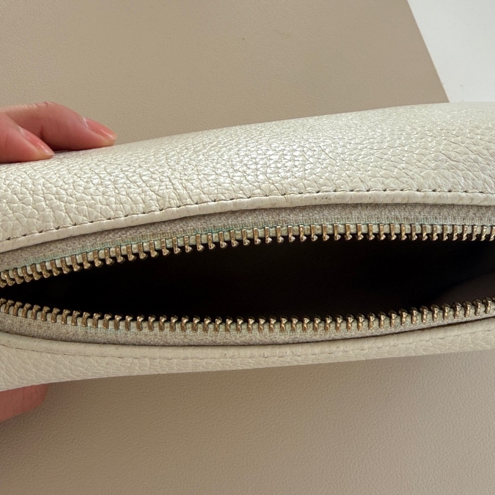 Cuyana Tech Case - Picture 5 of 6
